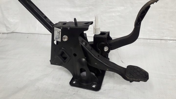 фото №1, Toledo ii leon педали тормоз gaz каркас kpl eu 1j1721057q