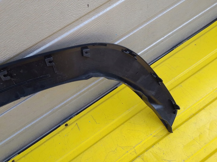 фото №8, Toyota corolla cross планка крила праві зад 75605-16010