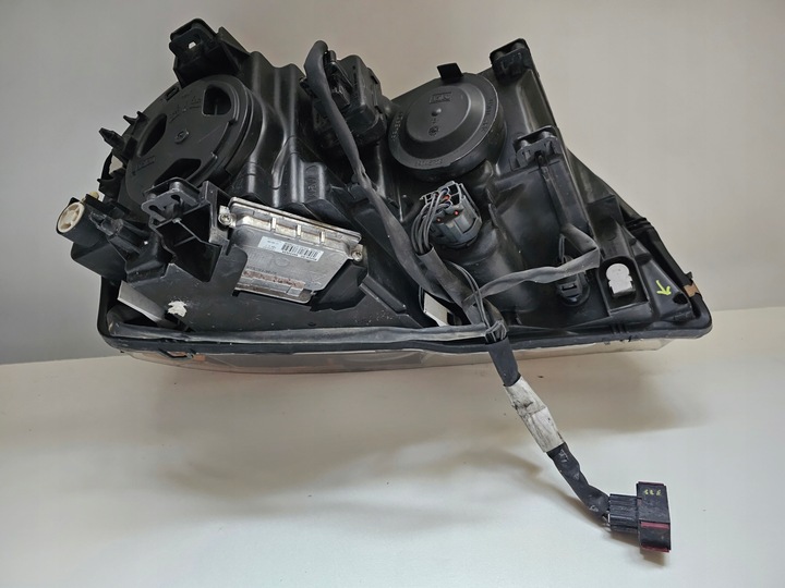 фото №13, Лампа левая передняя volvo xc90 i ксенон 31111190