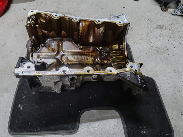 фото №6, Поддон масляная 1.33 toyota auris yaris i 09-12