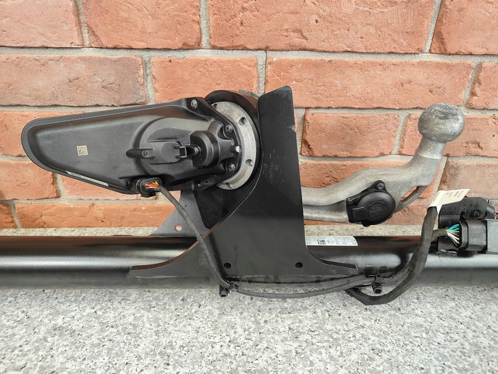 фото №8, Hak буксирувальний електричний балка bmw 7 g70 5a64e76 5a5fc94 оригінал