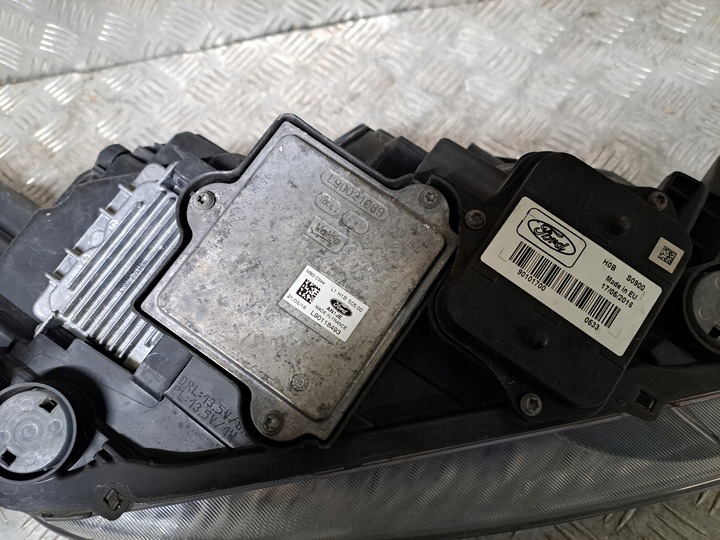 фото №9, Ford c-max рестайлинг 16 r лампа левая перед ксенон f1cb-13d153-af