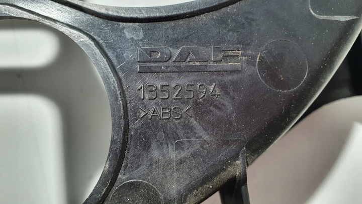 фото №3, Рамка приборов корпус liczników daf xf 1352594