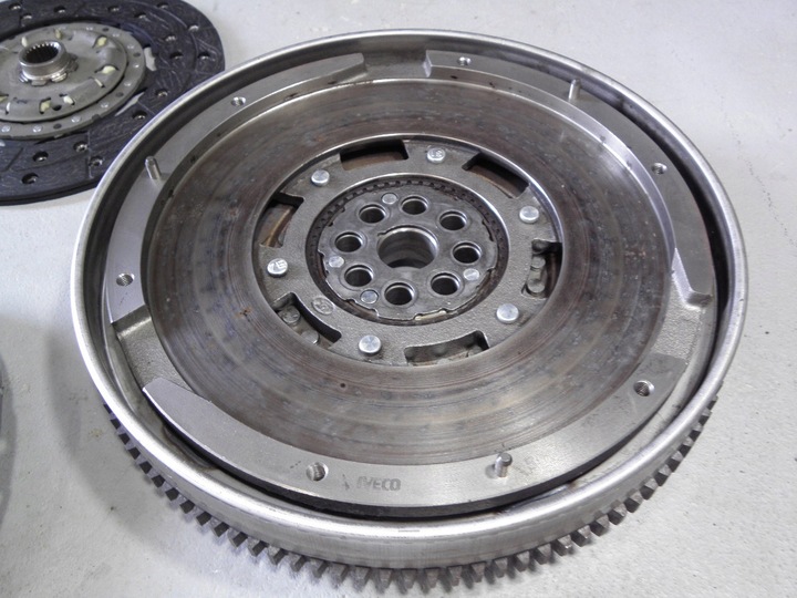 фото №3, Iveco daily 3.0 hpi маховик з двома масами притиск диск зчеплення