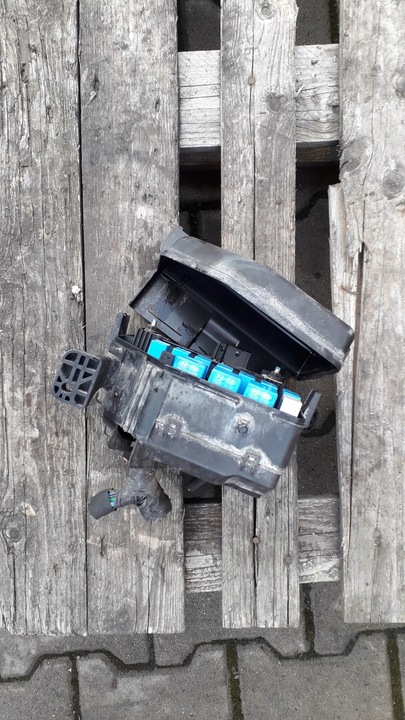 фото №9, Soul i 1.6 crdi коробка предохранителей 91950-2k340