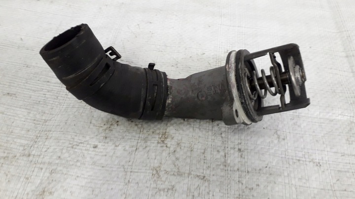 фото №1, Корпус термостата 06c121111e a4 b6 a6 c5 3.0 asn