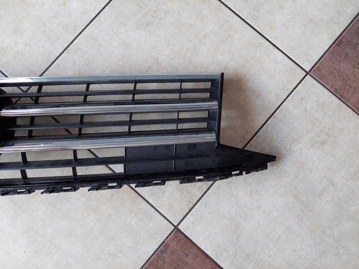 фото №6, Эмблема - значок - vw transporter t6 - multivan