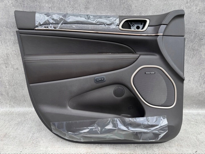 фото №1, Оббивка двері ліва перед jeep grand cherokee wk2