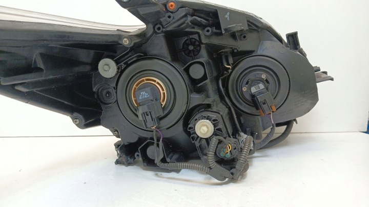фото №14, Toyota prius iii 09-15 рестайлінг xw30 фара передня ліве ліва перед європа lhd