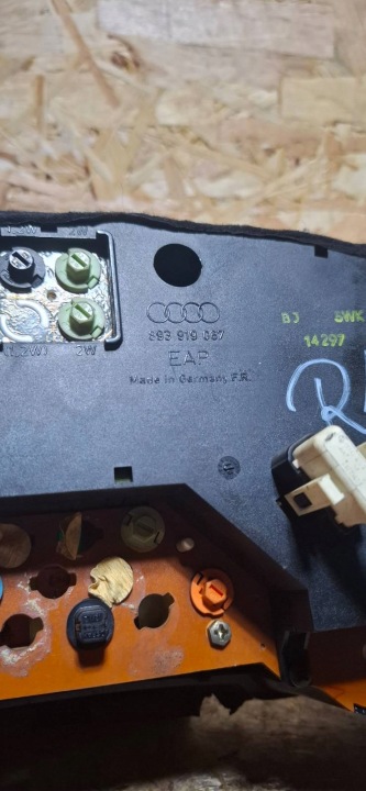 фото №10, Прилади спідометр  audi 80 b3 b4 893919067