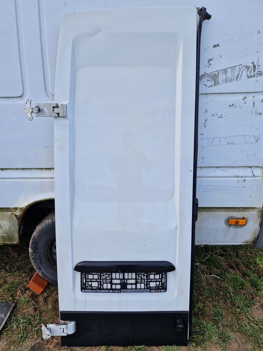 фото №1, Дверь распашные левый зад iveco daily iv 06-