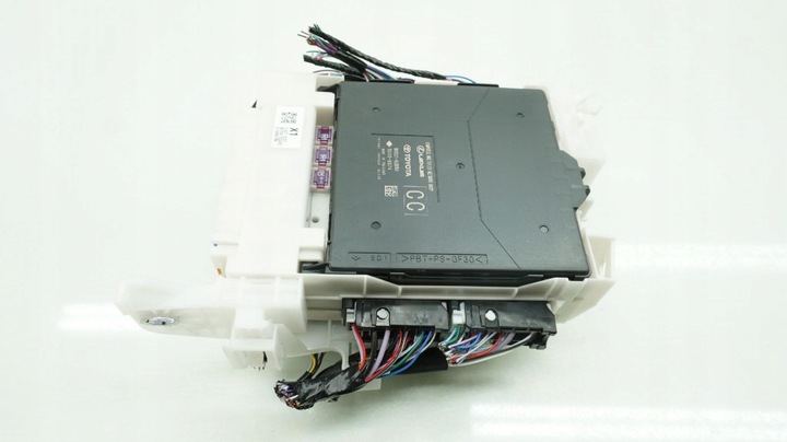 фото №1, Lexus lbx коробка запобіжників 89221-52b50 модуль блок керування 2024r-