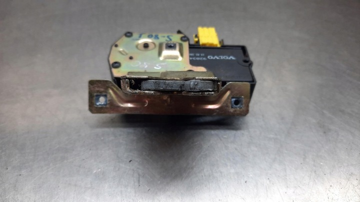 фото №6, Замок крышки оригинальный номер 9170974 volvo s80 98-06r