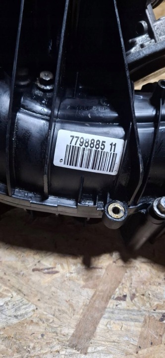 фото №12, Bmw 3 e90 e91 2009 коллектор впускной 779888511 bez klapek