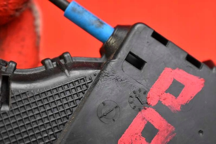 фото №8, Замок дверь правые перед переднее eu toyota avensis t27 09-11