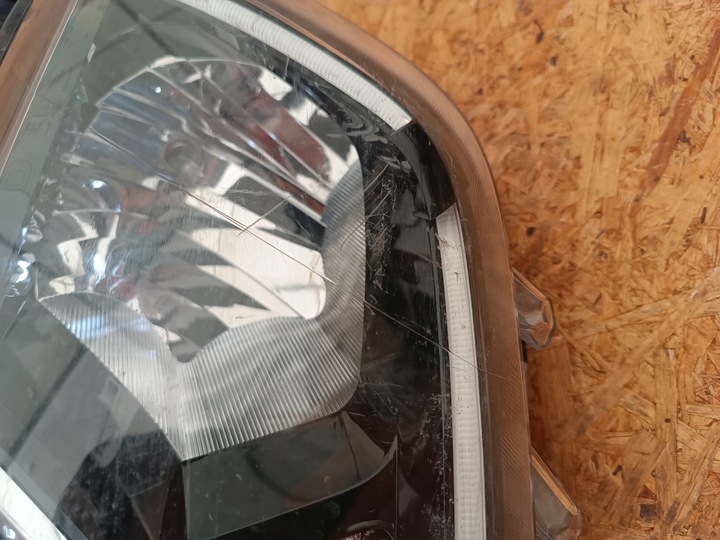 фото №8, Лампа лівий перед eu 260609367r dacia duster ii led