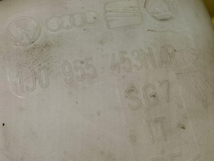 фото №6, Audi a3 8l 1.9 tdi бачок склоомивача 1j0955453