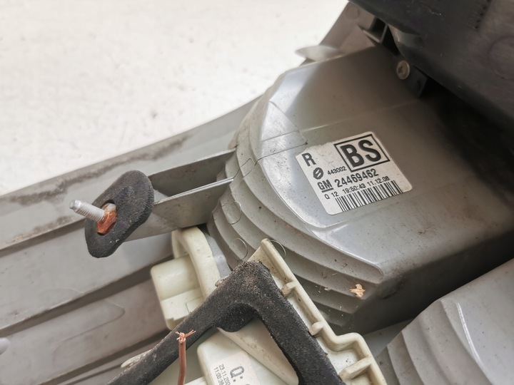 фото №7, Opel vectra c универсал лампа левая зад левый 24469462