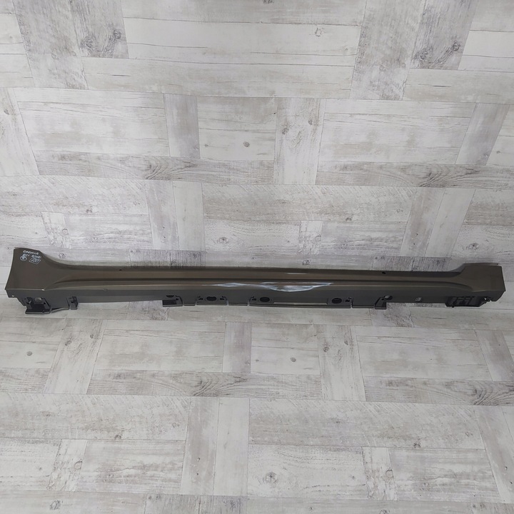 фото №1, Corolla xii 21 планка накладка порогова права 75850-02220