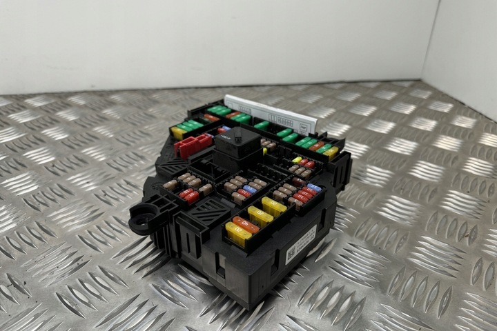 фото №8, Коробка предохранителей bmw 7 f01, f02 9264924 3.0l дизель 190kw 2015