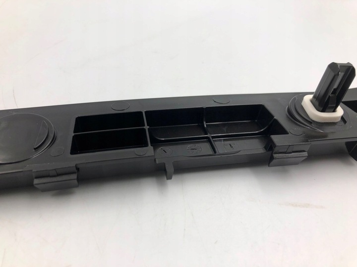 фото №8, Ковзун бампера кріплення кронштейн правий зад 1083989-00-j tesla модель 3