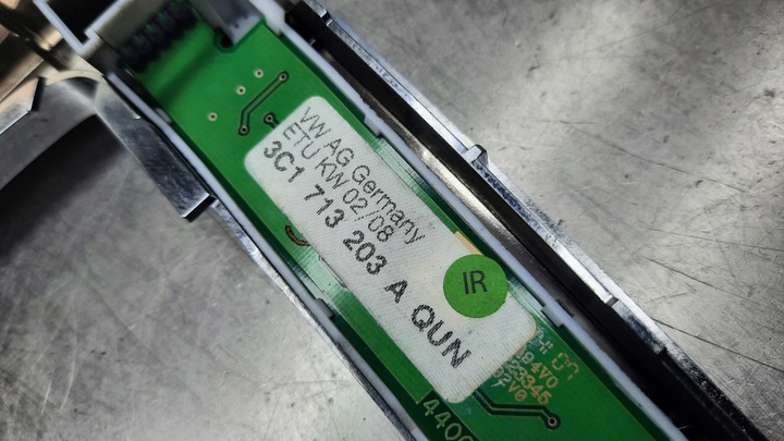 фото №12, Рамка важіль перемикання передач зміни коробки передач 3c1713203a vw passat b6 05-10r