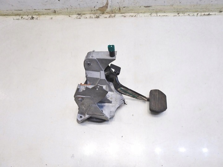 фото №7, Педаль тормоза автомат peugeot 607 2.7 v6 hdi 9666898080