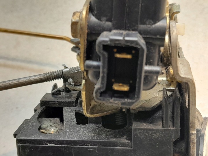 фото №5, Замок двері праві перед iveco daily iii