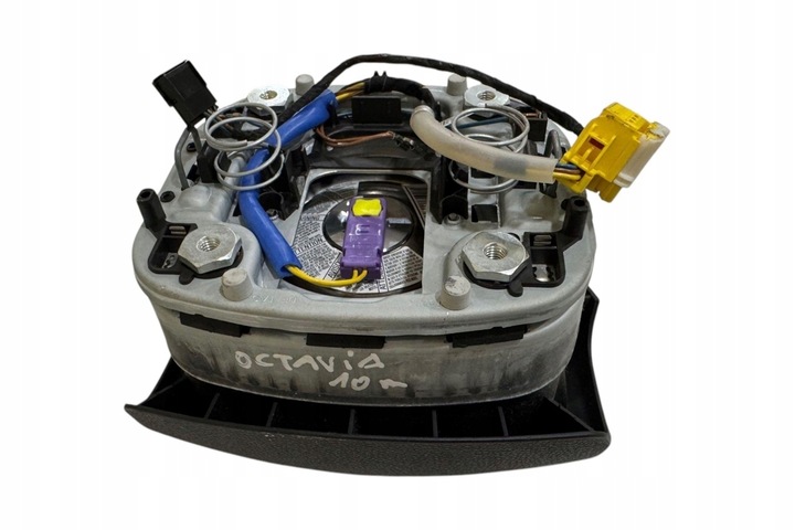 фото №4, Подушка безопасности водителя skoda octavia i 1u2 1z0880201ak 1.4l бензин 2010