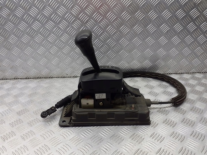 фото №1, Выборщик коробки коробки передач seat leon i 1.8 1j0713023