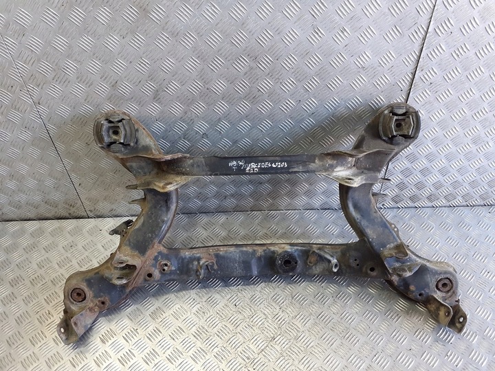 фото №6, Подрамник траверса зад mercedes w203 hb 3d