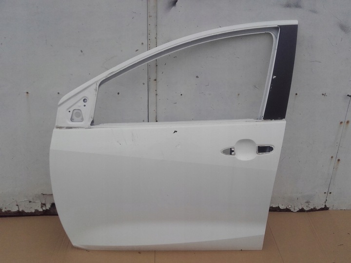 фото №1, Дверь левая передние перед toyota yaris iv 19r- 67002-k0020