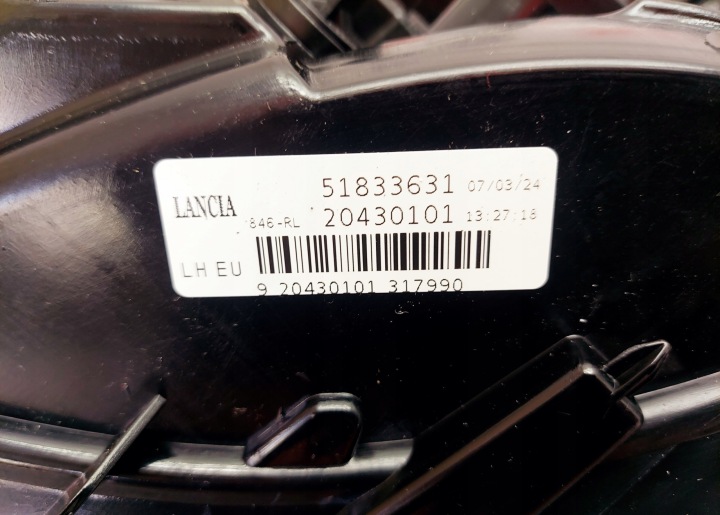 фото №7, Lancia oem номер фара задняя левая led 20430101 51833631 lancia ypsilon 312
