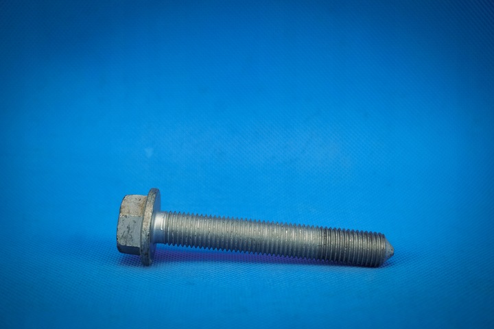 фото №1, Винт audi a6 11-