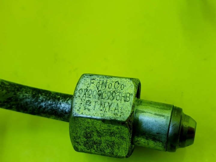 фото №8, Трубка  топлива инжекторный xf250 xj rrs 3.0d 306dt