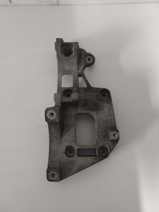 фото №1, Лапи генератора 1.6 bse vw seat skoda 06f903143f