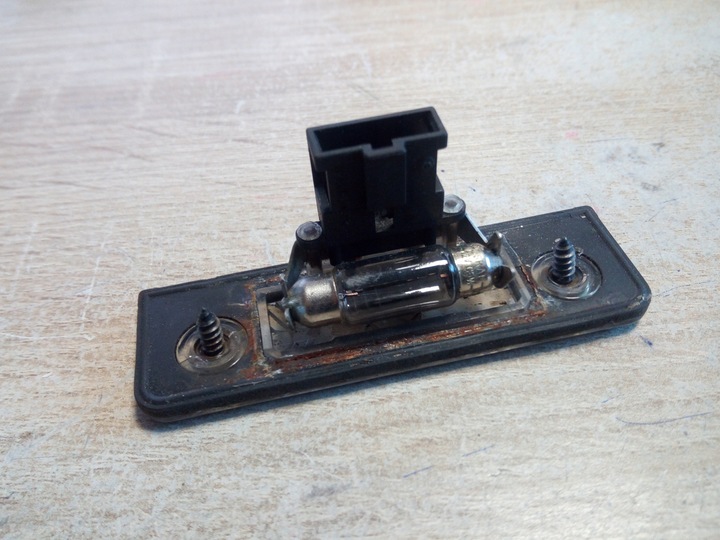 фото №11, Лампа освітлення номерного знака audi vw seat оригінал.