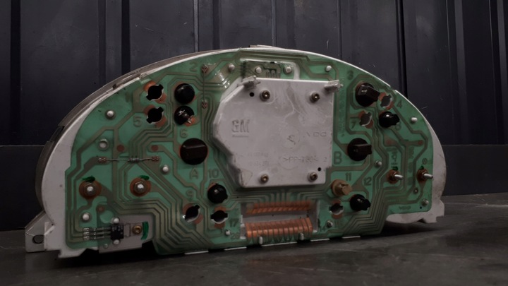 фото №9, 90534393 спідометр  манометр opel corsa b 1.2