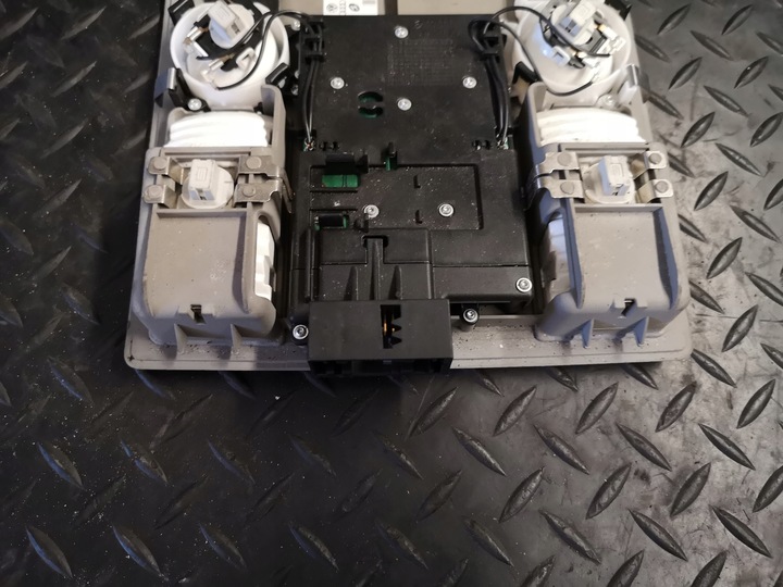 фото №7, Лампа стеля audi a8 d3 4e0947111n