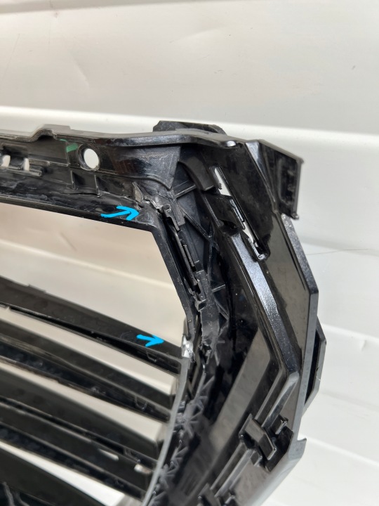 фото №12, Lamborghini urus 4ml807681 решітка