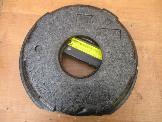 фото №6, Skoda octavia iii вкладка багажника органайзер домкрат ключ 5e0012115j новий