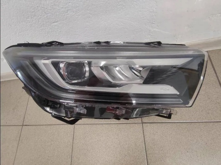 фото №1, Лампа передня перед ford tourneo connect повний led