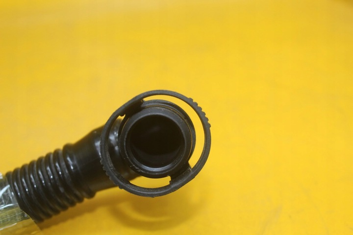 фото №6, Трубка шланг повітропровід повітря vw passat b6 audi skoda 1.6 fsi 06a131127l