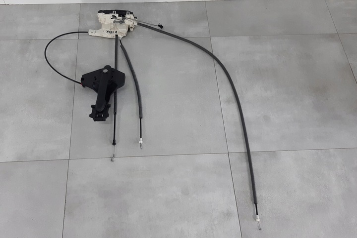 фото №1, Mercedes sprinter w906 ручка дверь правых зад a9067400835 a9067601334