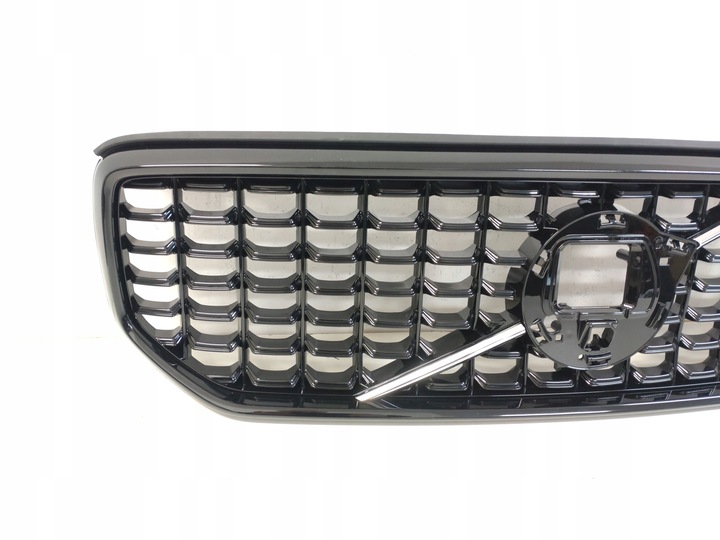 фото №7, Новий решітка радіатора решітка радіатор volvo xc40 рестайлінг 2022- r-дизайн чорний 32291465