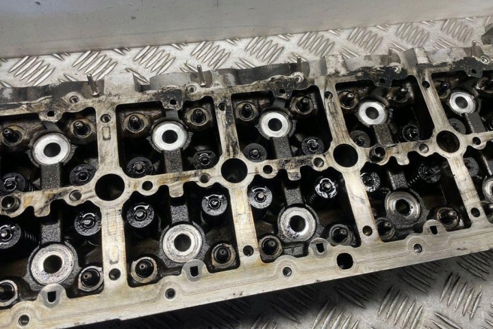 фото №9, Головка двигуна bmw 5 touring f11 7812929 3.0l дизель 2012