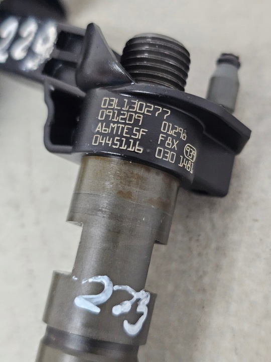 фото №9, Форсунка vw audi seat skoda 2.0 tdi 03l130277