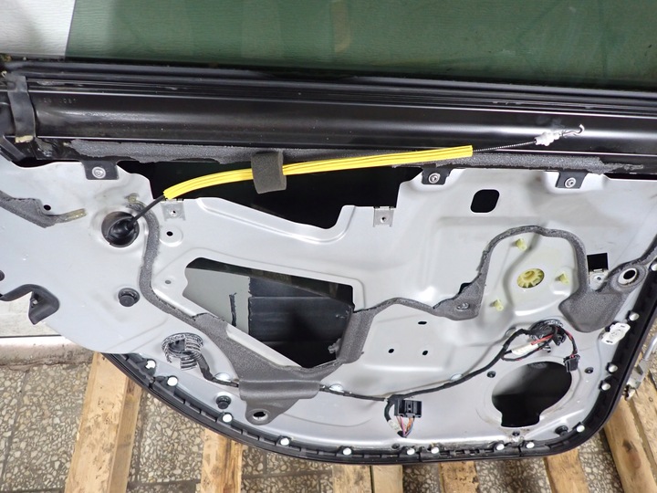 фото №9, Двері лівий зад audi a6 c6 2.7 універсал європа ly7w