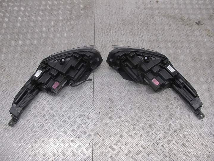 фото №14, Kia xceed рестайлинг gt-line комплектный перед капот бампер крыло pas лампы 22-