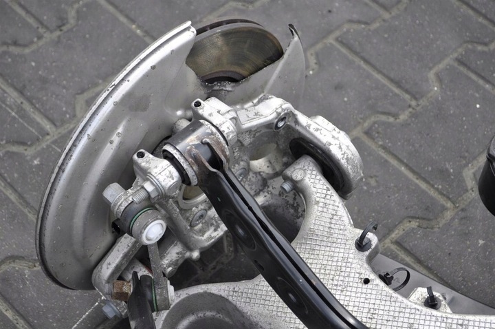 фото №13, Volvo s60 iii v60 ii подвешивание балка зад задняя